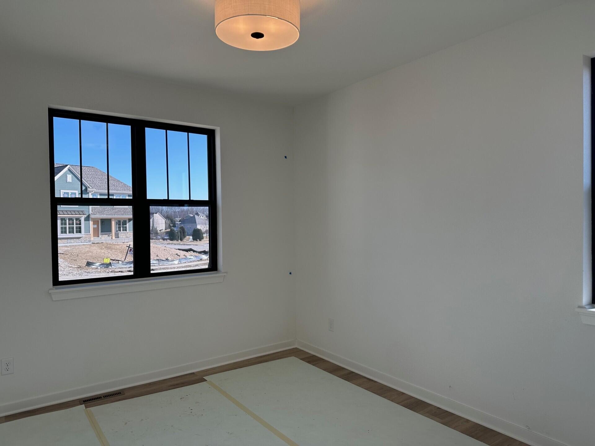 804 Viewpoint Avenue Waukesha, WI 53188 - Photo 9 of 15 Riley br 2