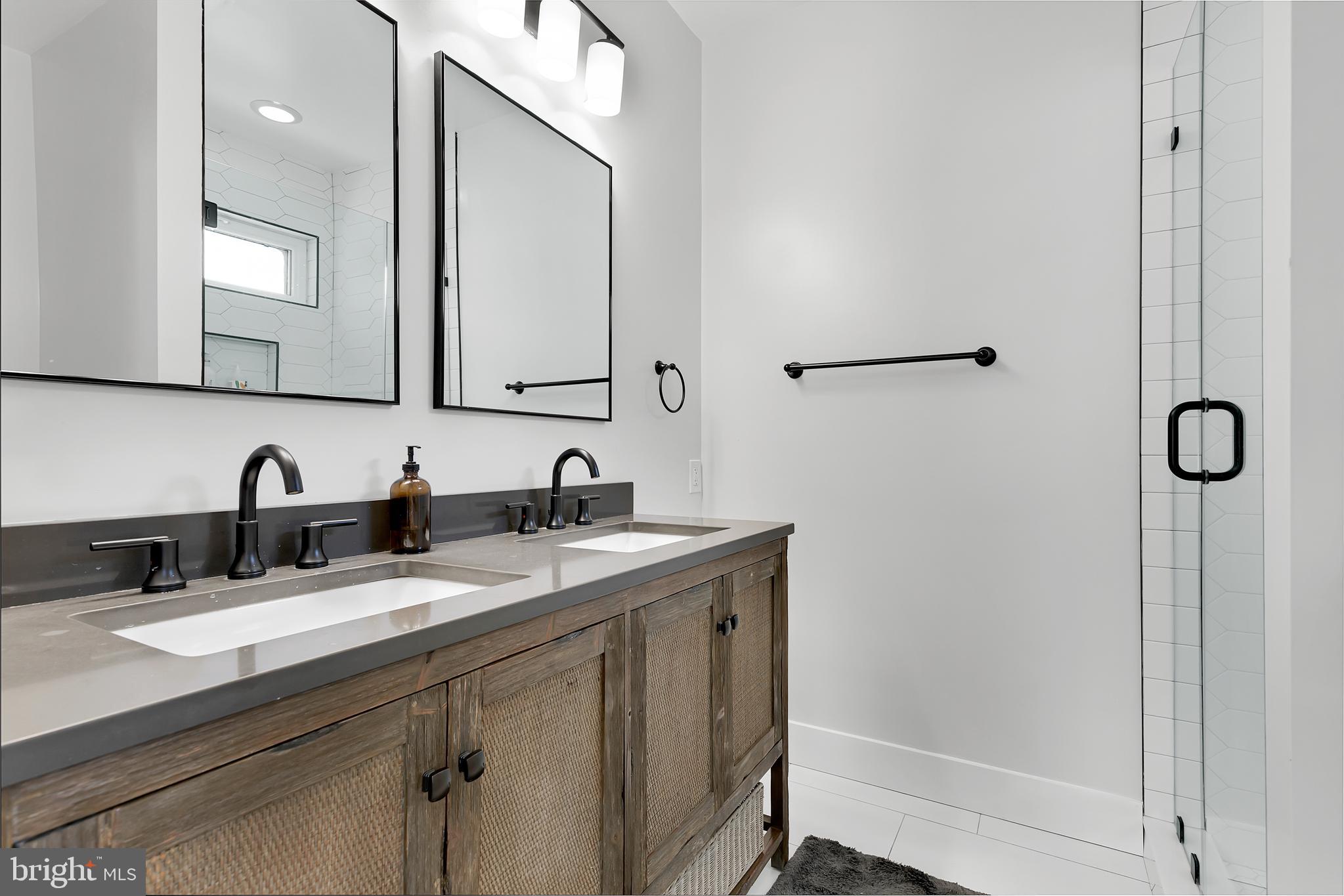 781 Columbia Road Northwest, Unit 1 Washington, DC 20001 - Photo 11 of 15