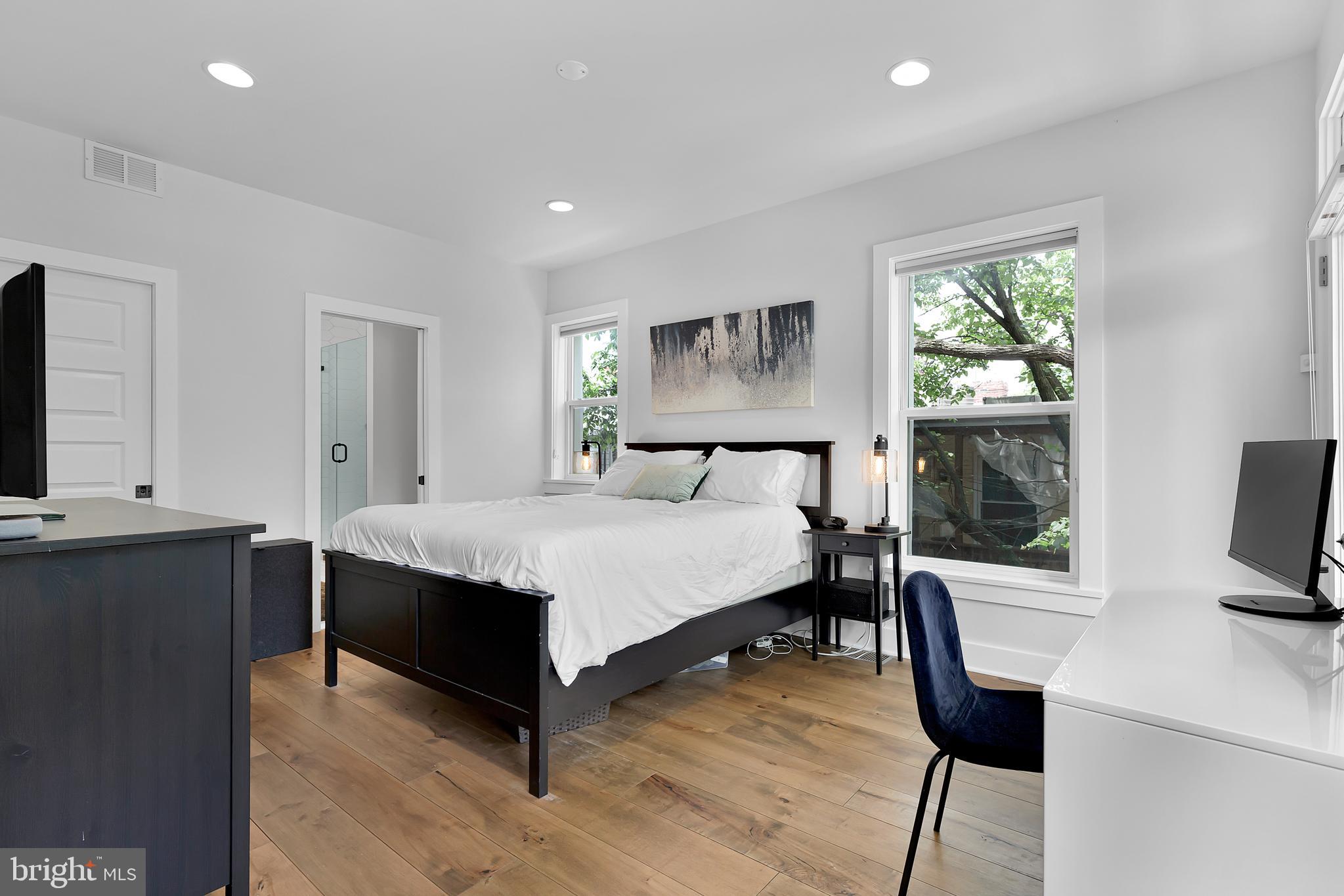 781 Columbia Road Northwest, Unit 1 Washington, DC 20001 - Photo 9 of 15