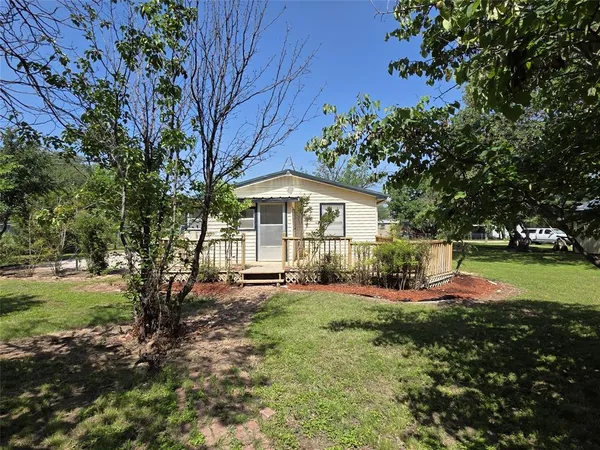 $140,000 | 8082 County Road 604, Lake Brownwood, TX 76801