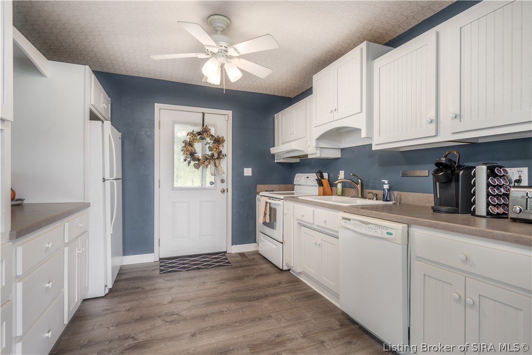 9605 Cooks Mill Road Georgetown, IN 47122 - Photo 8 of 42