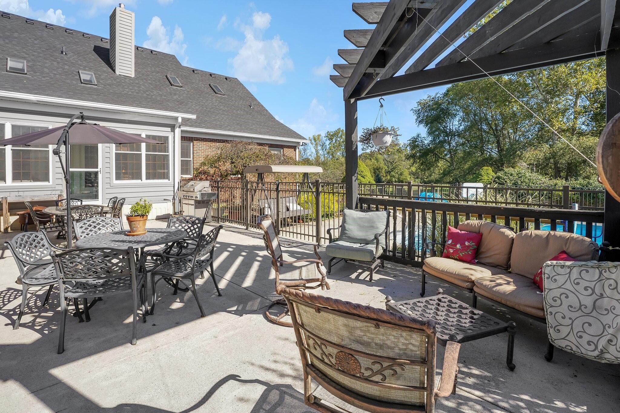 2025 Grewell Road London, OH 43140 - Photo 31 of 35 Wonderful patio surrounding pool