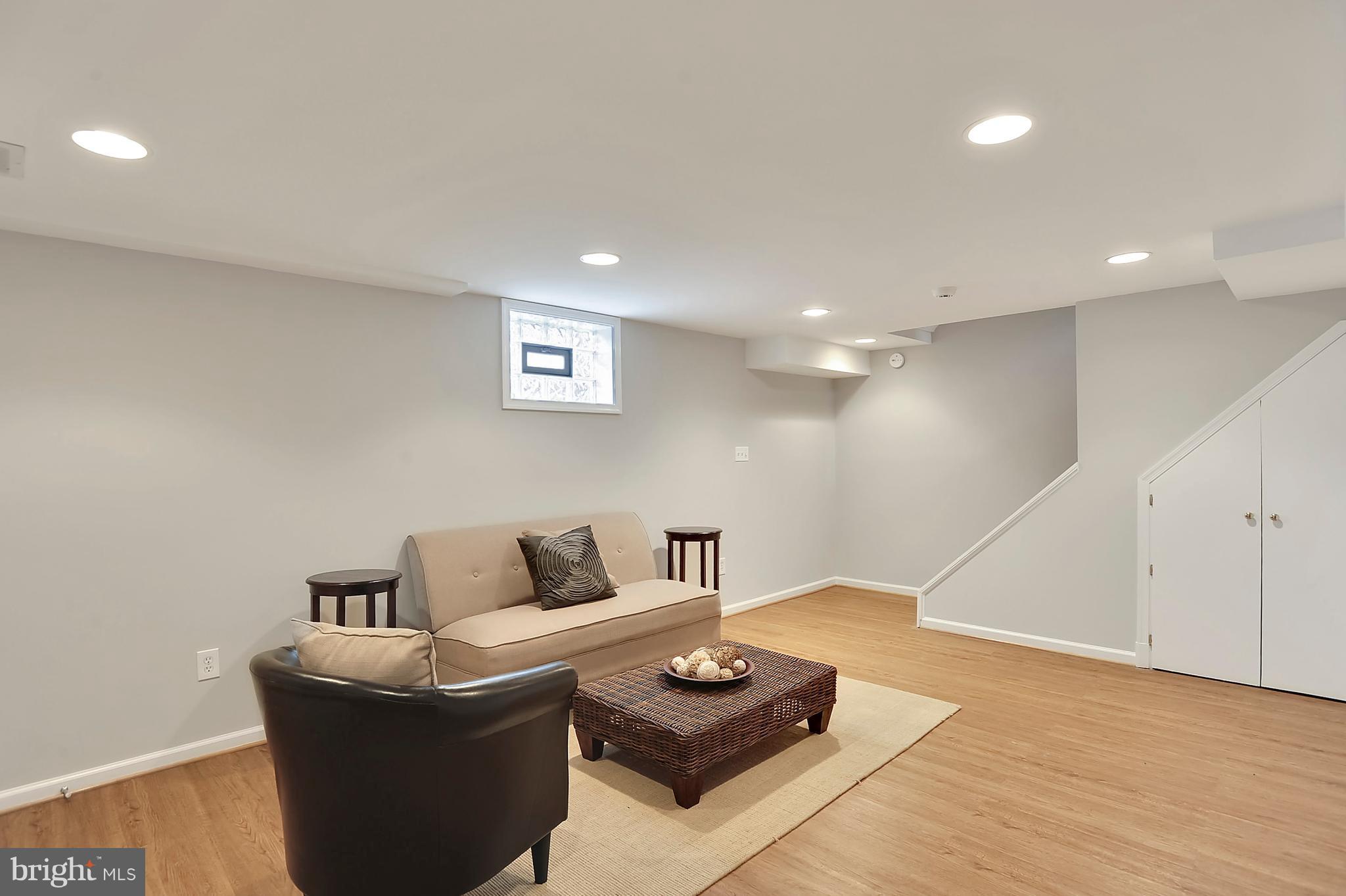 301 Lexington Drive Silver Spring, MD 20901 - Photo 22 of 28 Family Room