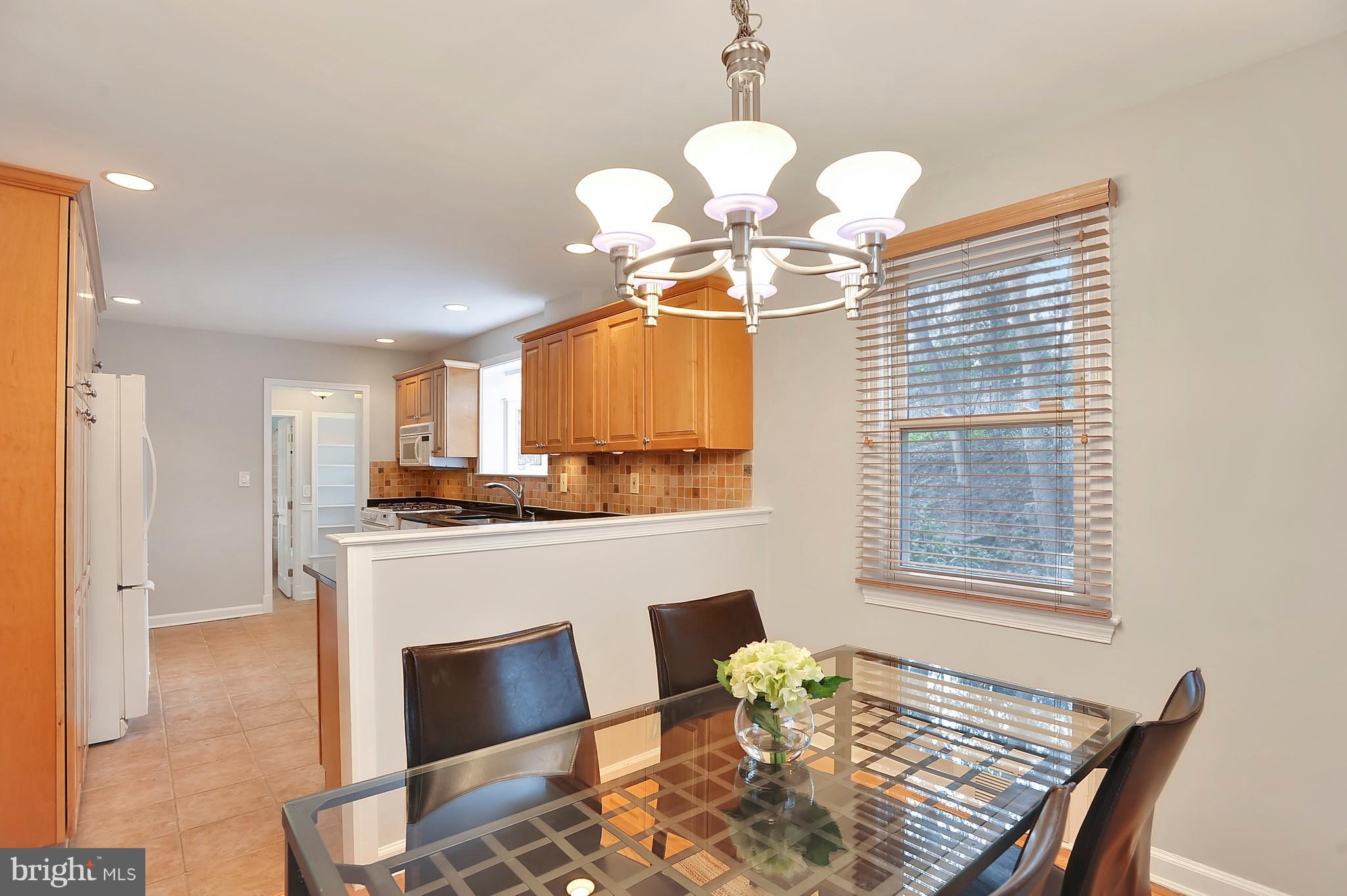 301 Lexington Drive Silver Spring, MD 20901 - Photo 7 of 28 Dining Room