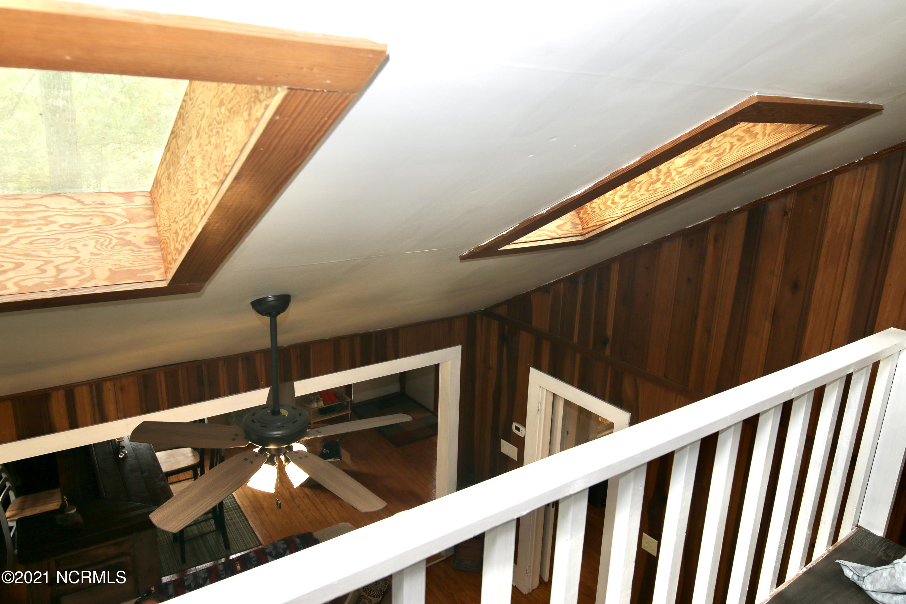 5756 River Road Washington, NC 27889 - Photo 21 of 26 skylights