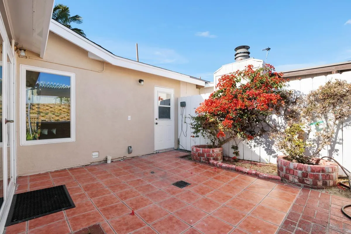 201 Coneflower Street Encinitas, CA 92024 - Photo 23 of 28