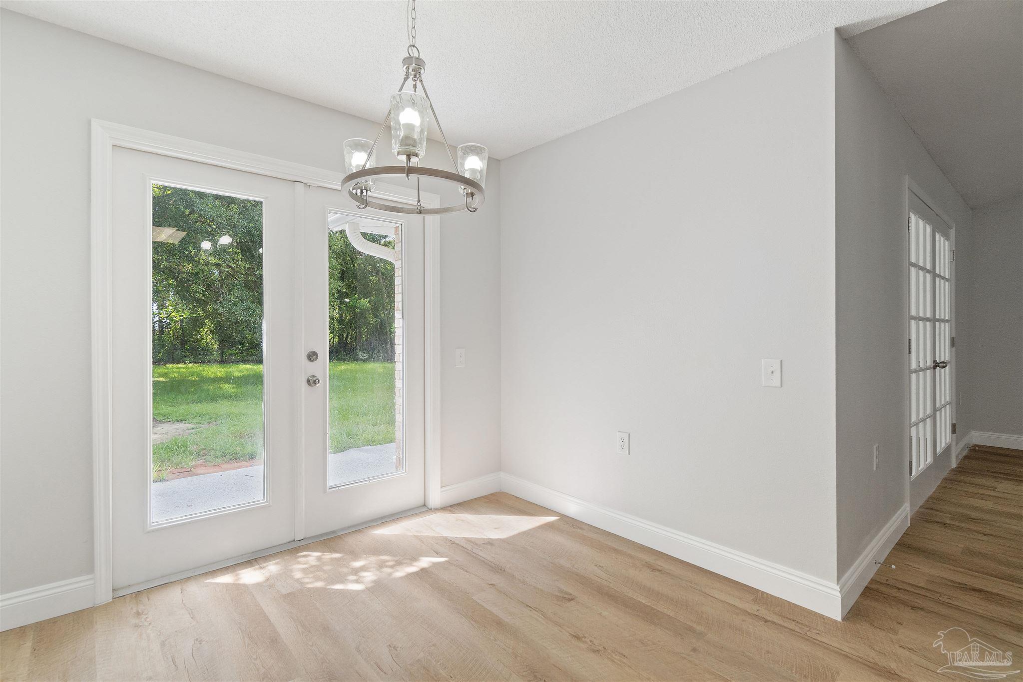 1015 Brownfield Road Pensacola, FL 32526 - Photo 10 of 36 Gallery Image 10