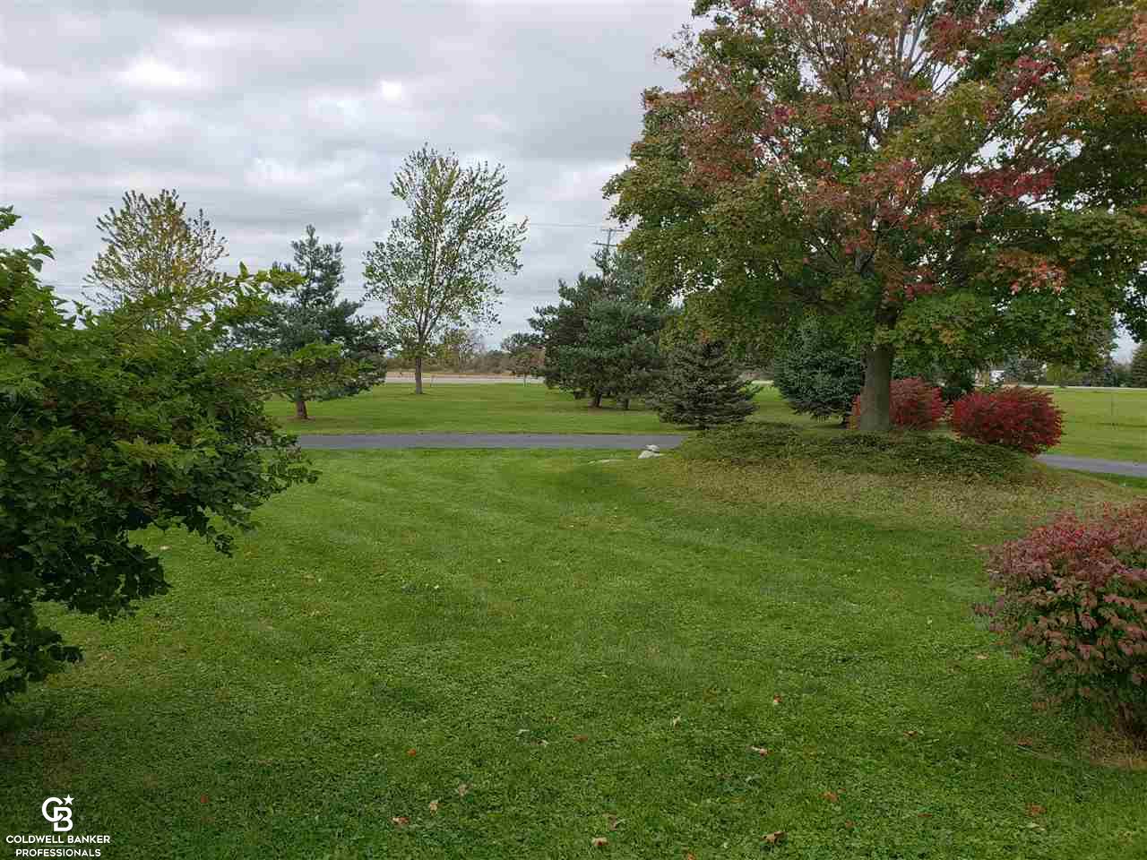 5610 Capac Road Capac, MI 48014 - Photo 8 of 28
