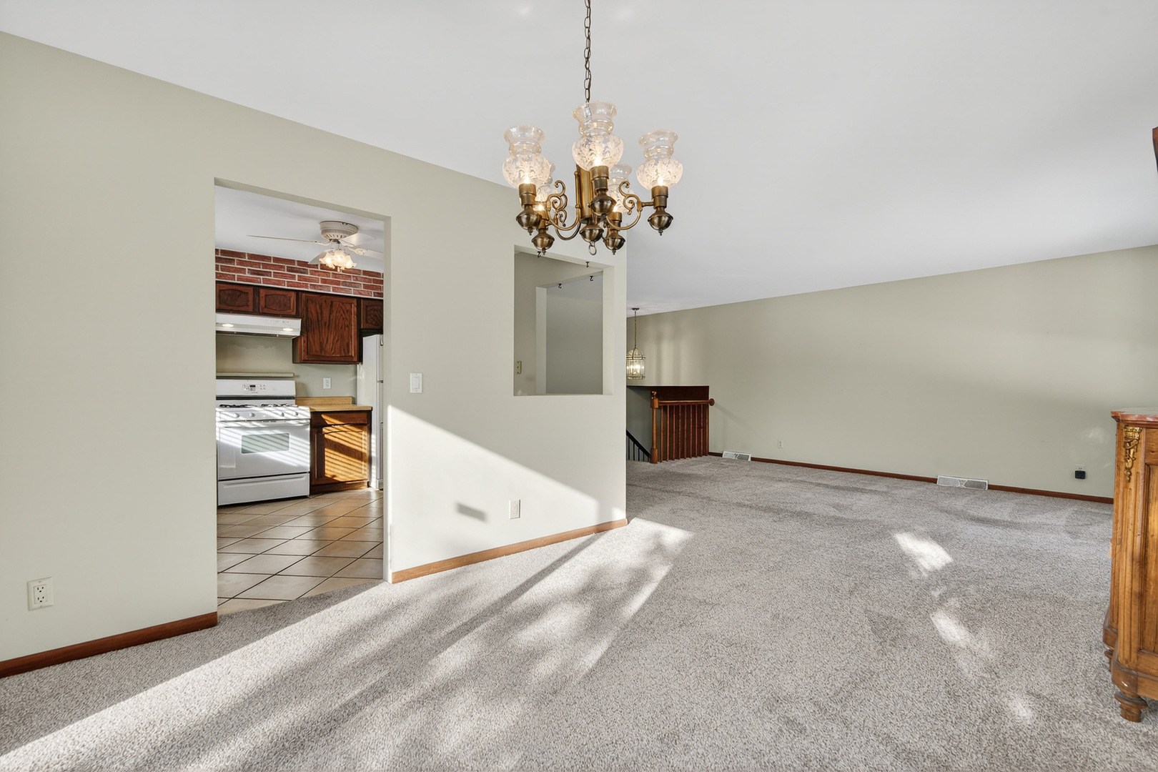 308 Rustic Lane Algonquin, IL 60102 - Photo 11 of 41