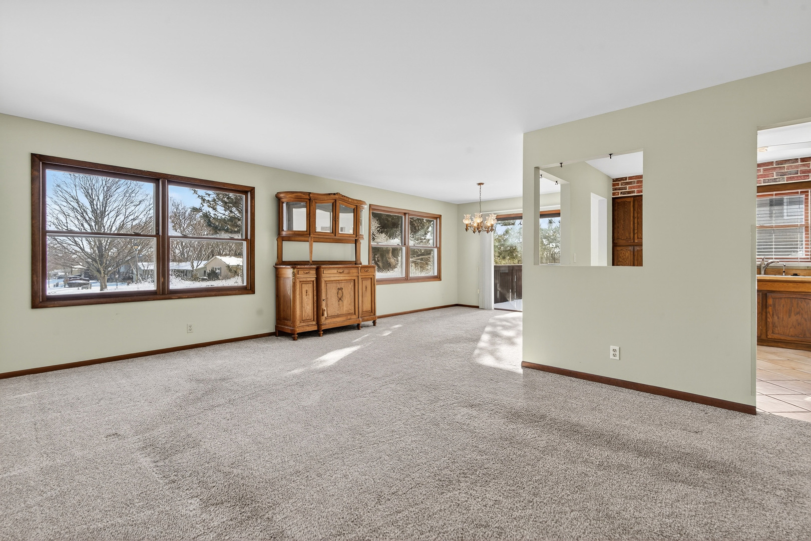 308 Rustic Lane Algonquin, IL 60102 - Photo 7 of 41