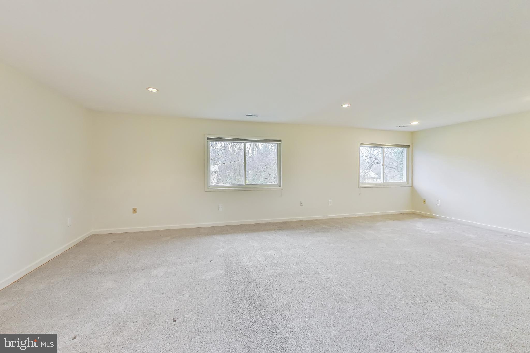 8100 Hamilton Spring Road Bethesda, MD 20817 - Photo 31 of 58