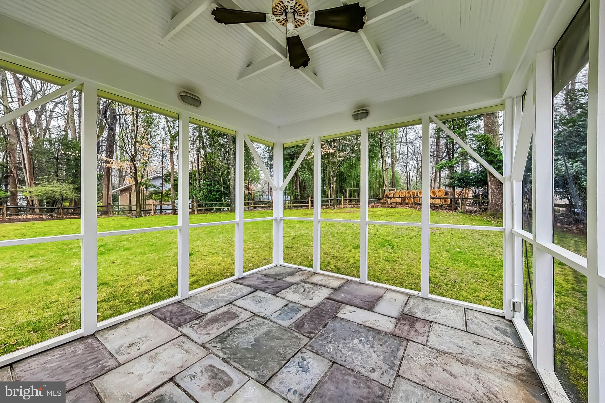 8100 Hamilton Spring Road Bethesda, MD 20817 - Photo 48 of 58