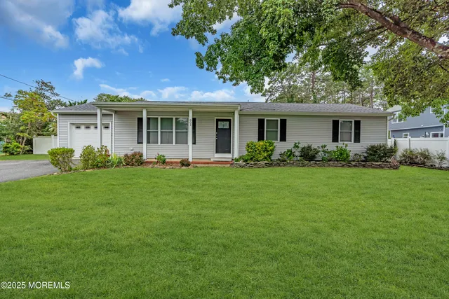 $563,999 | 801 Middlesex Street, Toms River, NJ 08757