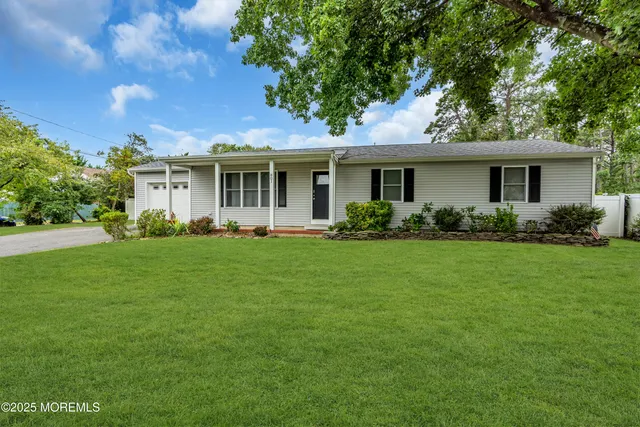 $563,999 | 801 Middlesex Street, Toms River, NJ 08757