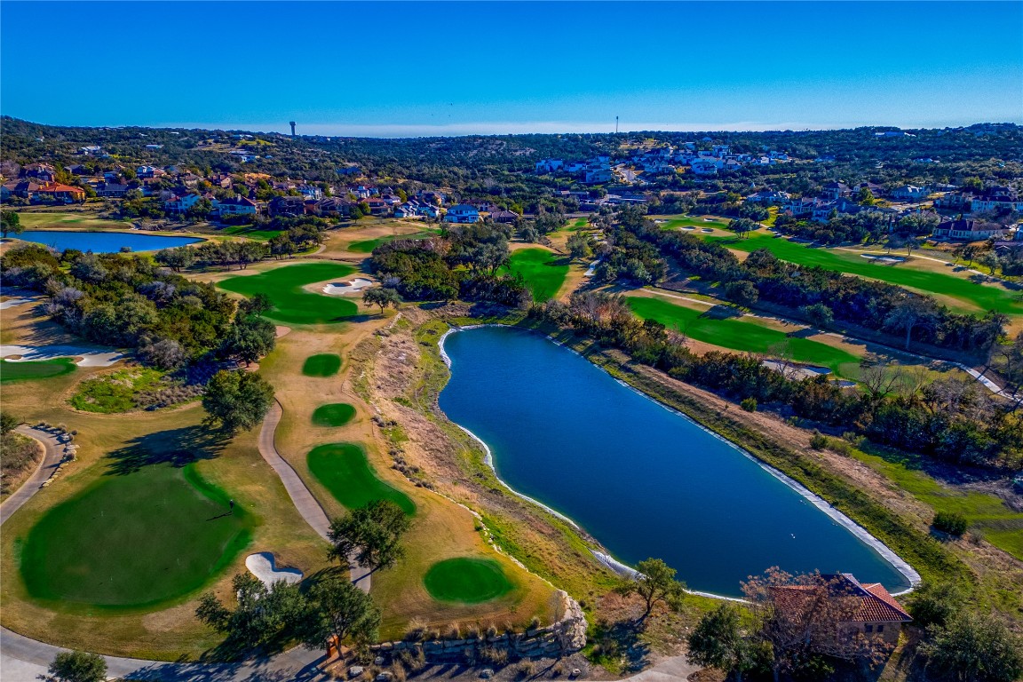 22 Borello Drive Austin, TX 78738 - Photo 4 of 26