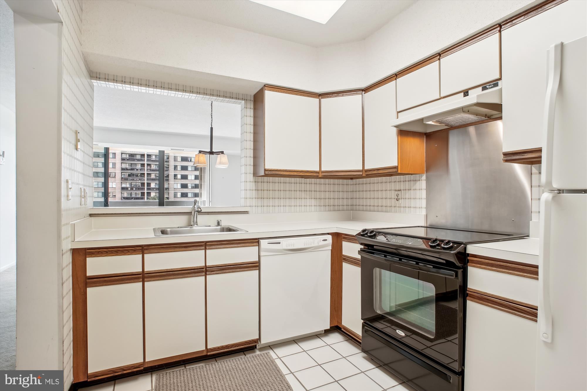 5505 Seminary Road, Unit 517N Falls Church, VA 22041 - Photo 12 of 45 Gallery Image 12
