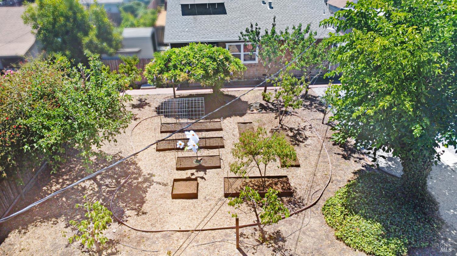 AERIAL VIEW OF COTTAGE FRONT YARD