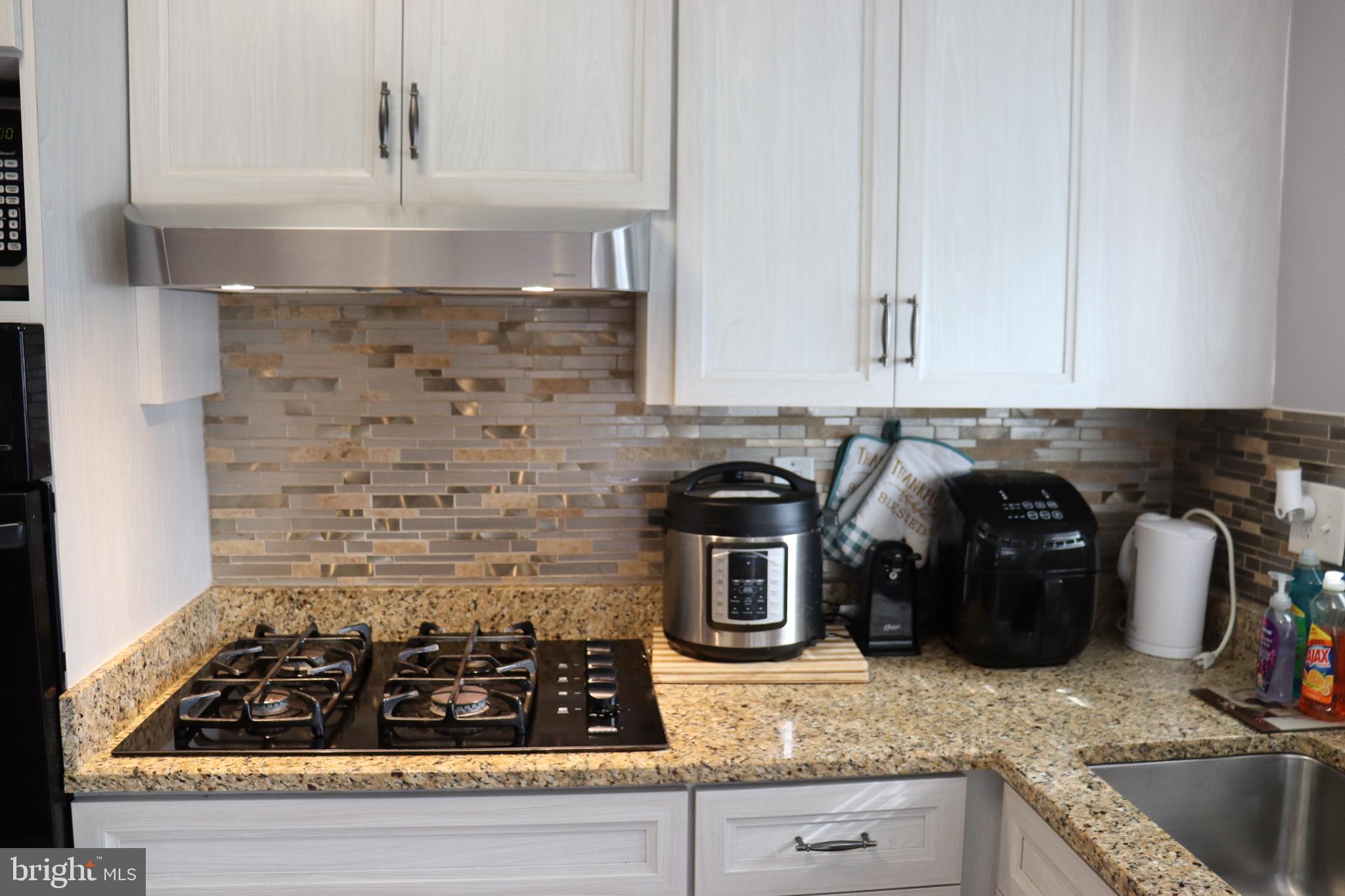 6816 Fox Meadow Road Gwynn Oak, MD 21207 - Photo 33 of 51 Stovetop