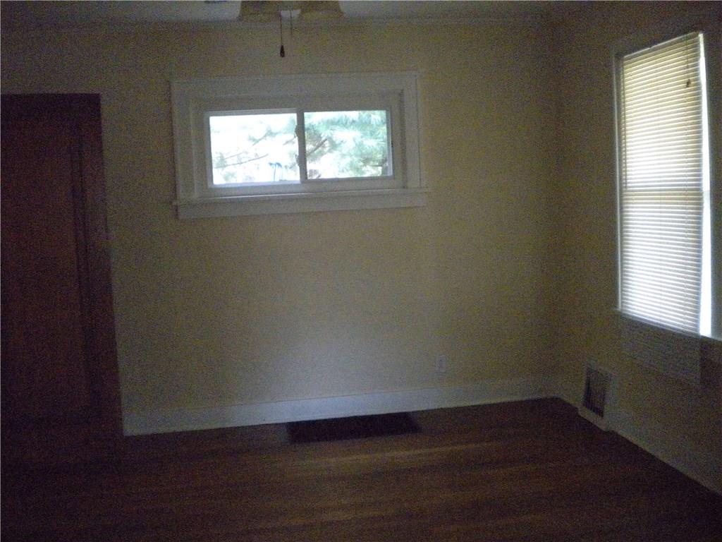 5615 Library Road Bethel Park, PA 15102 - Photo 5 of 25 Gallery Image 5