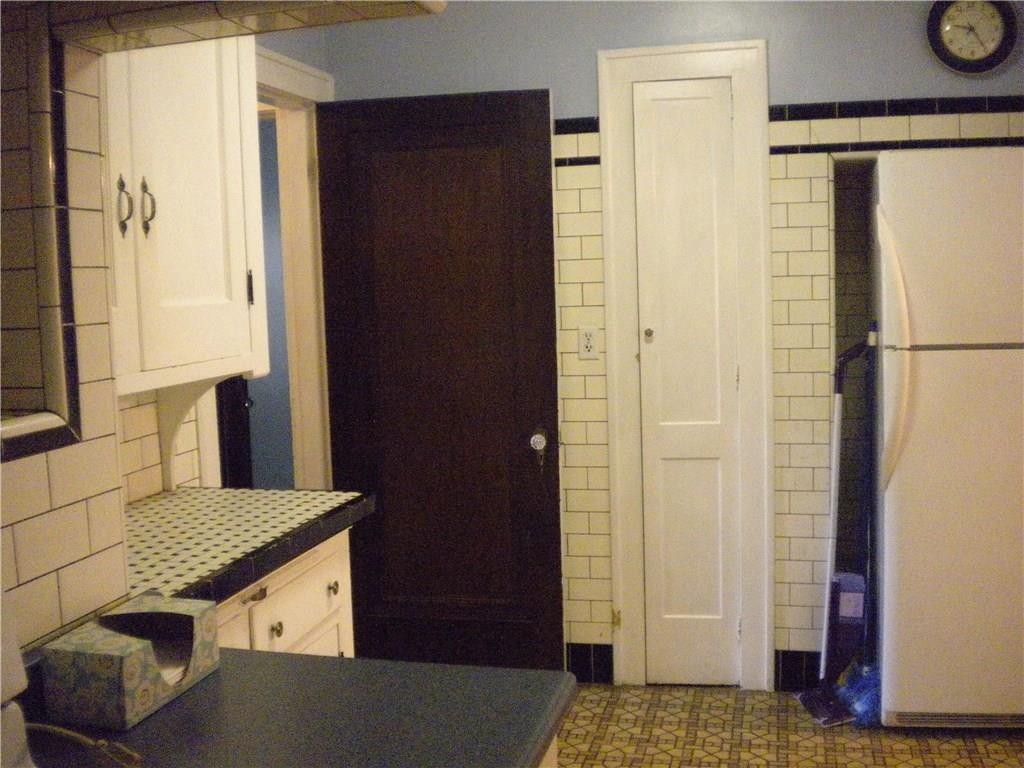 5615 Library Road Bethel Park, PA 15102 - Photo 7 of 25 Gallery Image 7