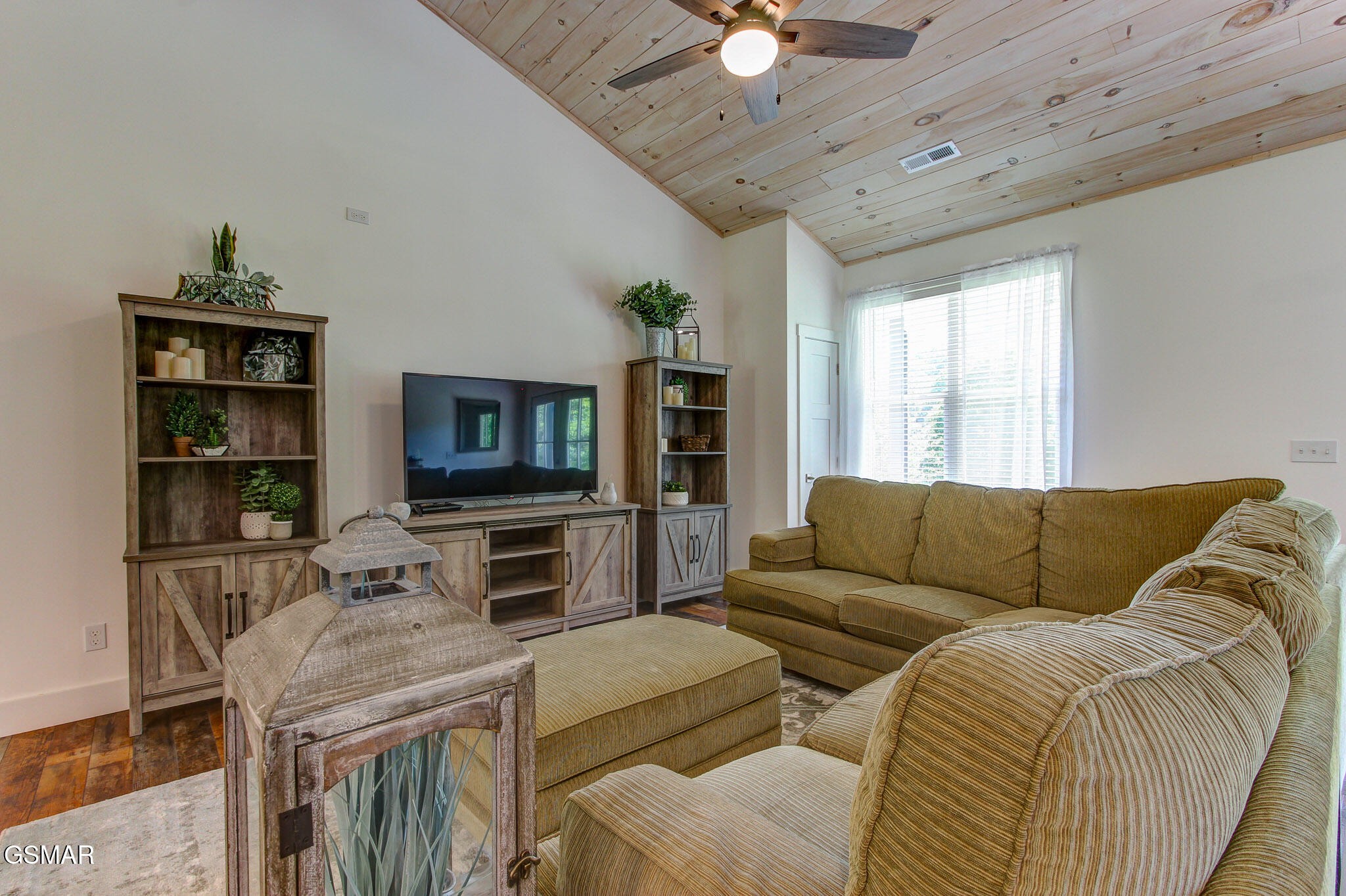 3882 Thomas Cross Road Sevierville, TN 37876 - Photo 8 of 80 Gallery Image 8