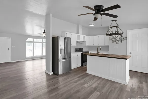 $175,000 | 145 Sandy Ridge Drive, Poteet, TX 78065