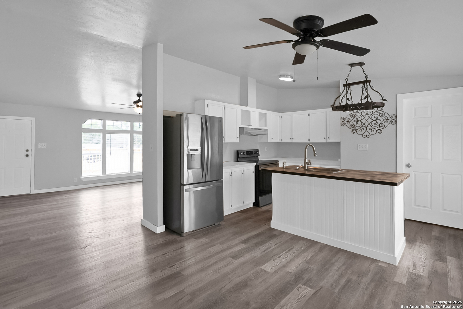 145 Sandy Ridge Drive Poteet, TX 78065 - Photo 22 of 52