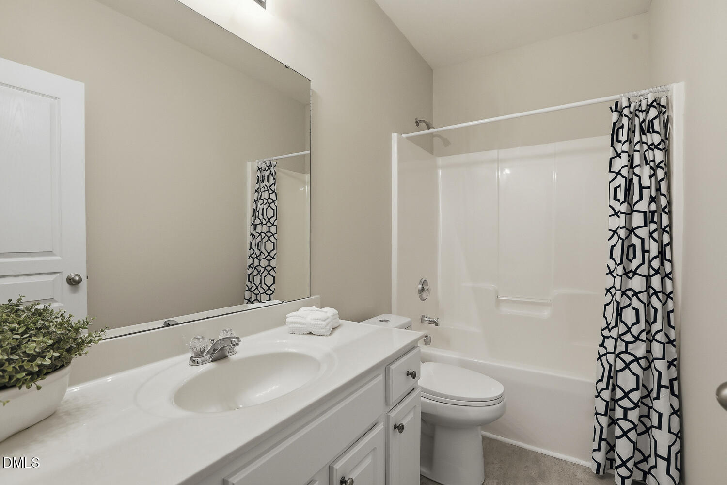 7612 Canvas Art Terrace Raleigh, NC 27617 - Photo 38 of 46 036