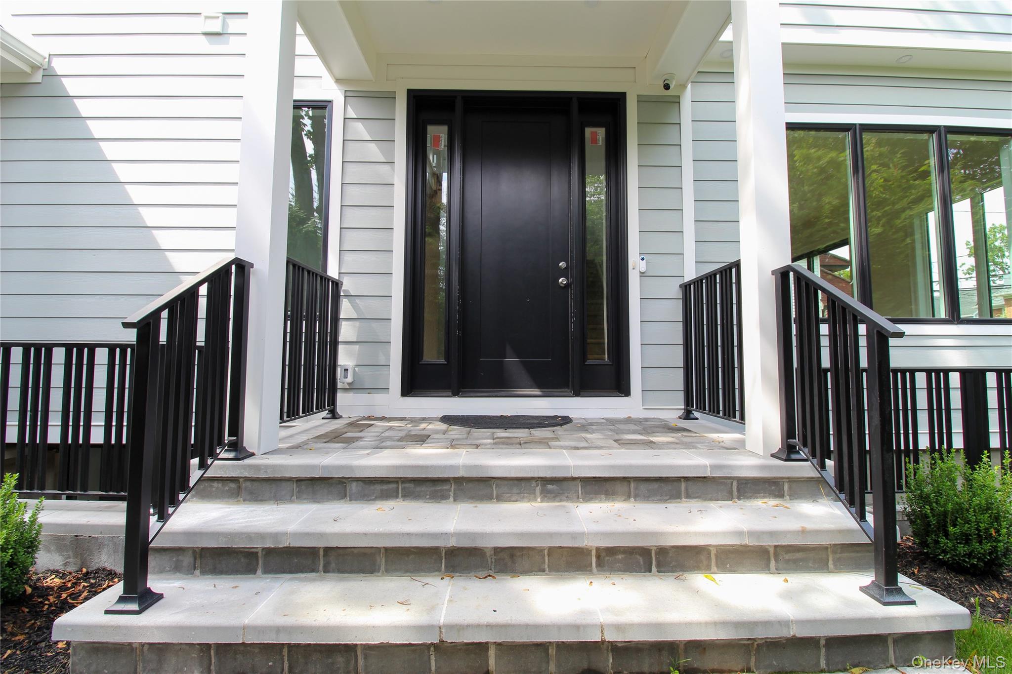 8 Sealy Drive Lawrence, NY 11559 - Photo 2 of 49 Property entrance