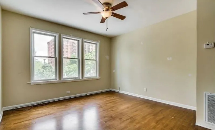 3240 North Clark Street Chicago, IL 60657 - Photo 9 of 10