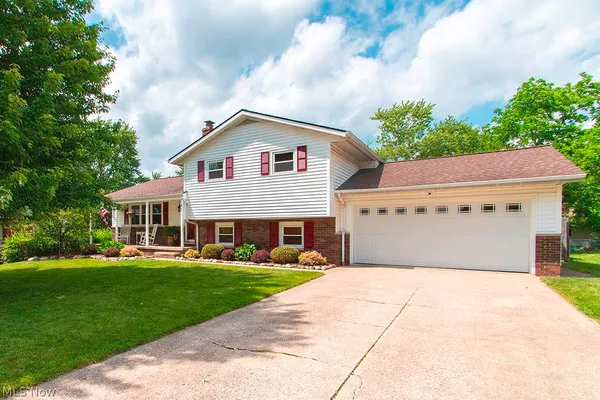$349,800 | 4611 Basswood Ovl, Brunswick, OH 44212