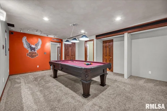 $325,000 | 1404 West Elm Street, Chillicothe, IL 61523