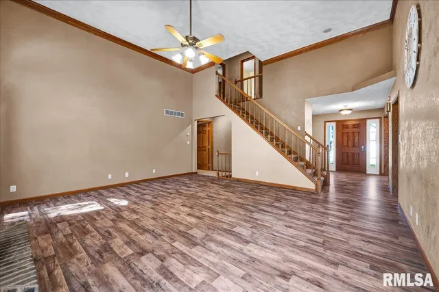 $325,000 | 1404 West Elm Street, Chillicothe, IL 61523