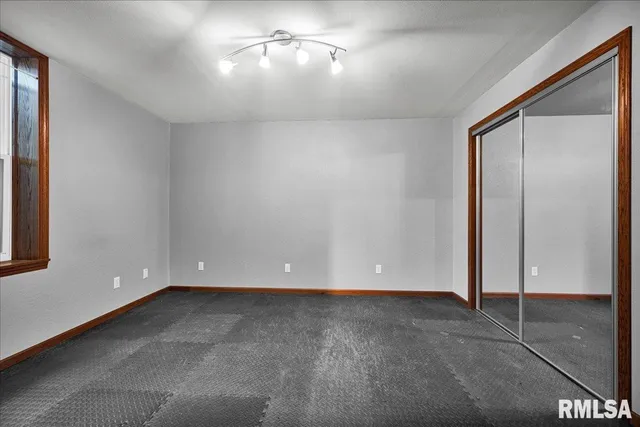 $325,000 | 1404 West Elm Street, Chillicothe, IL 61523