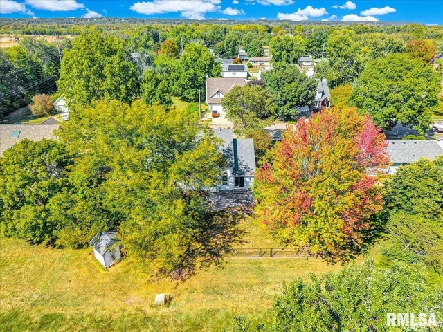 $325,000 | 1404 West Elm Street, Chillicothe, IL 61523