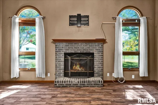 $325,000 | 1404 West Elm Street, Chillicothe, IL 61523