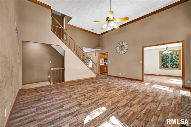 $325,000 | 1404 West Elm Street, Chillicothe, IL 61523