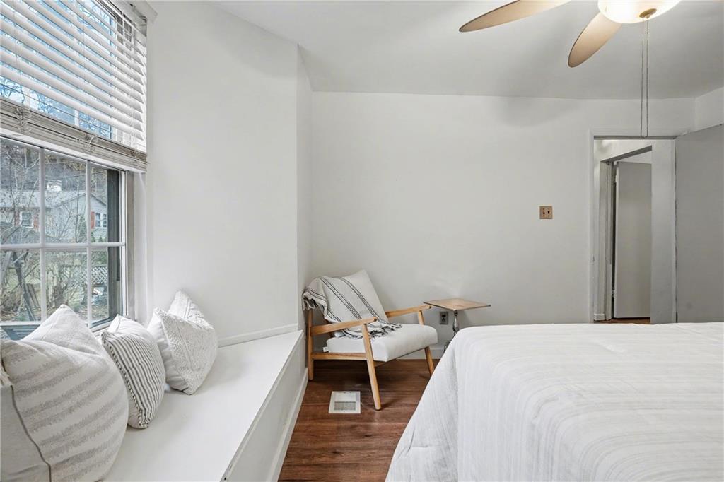 246 Hickory Street McKees Rocks, PA 15136 - Photo 21 of 35