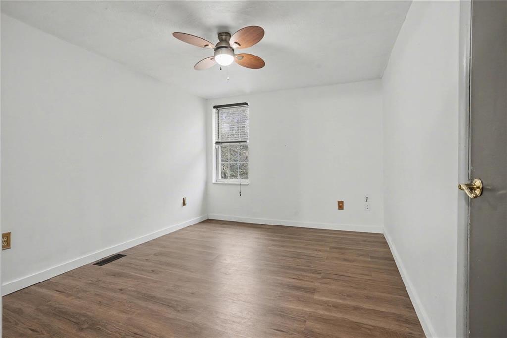 246 Hickory Street McKees Rocks, PA 15136 - Photo 26 of 35