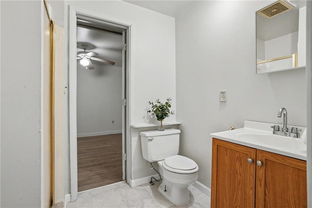 246 Hickory Street McKees Rocks, PA 15136 - Photo 27 of 35