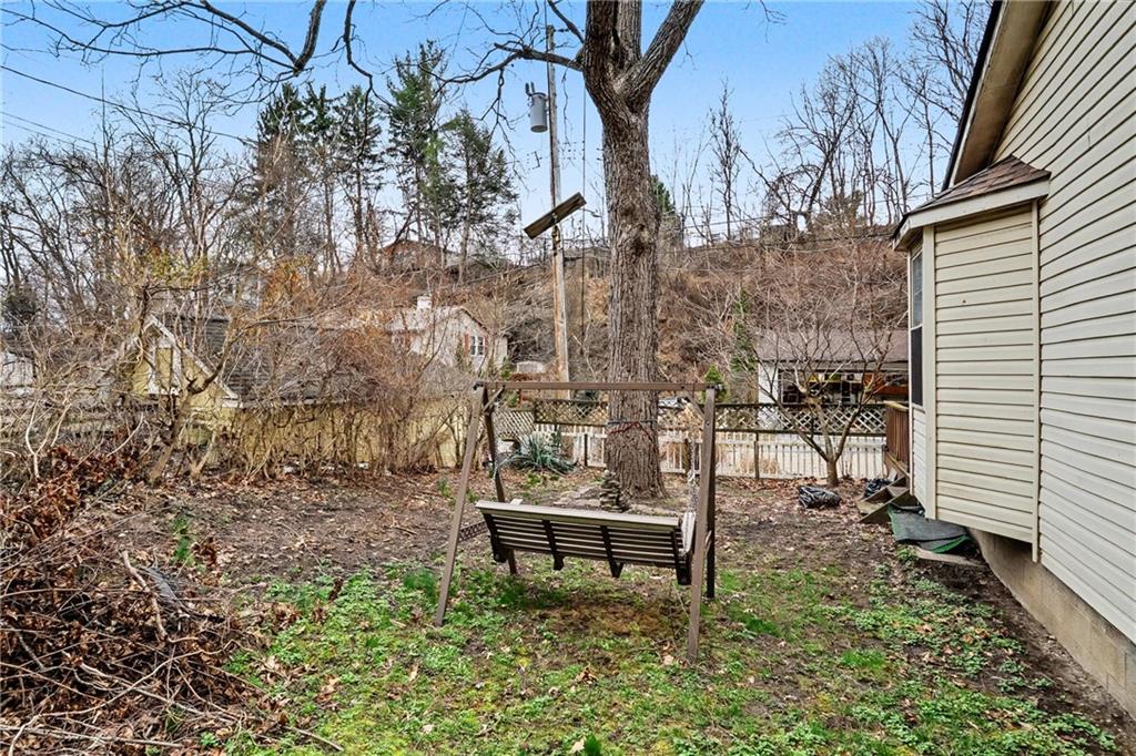 246 Hickory Street McKees Rocks, PA 15136 - Photo 32 of 35