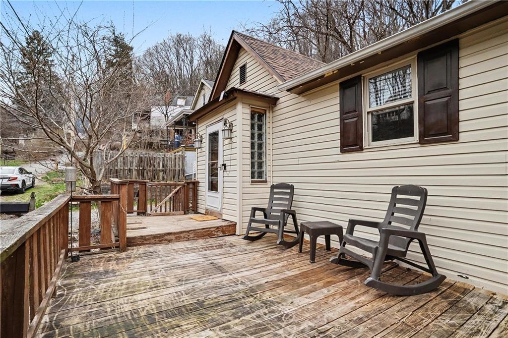 246 Hickory Street McKees Rocks, PA 15136 - Photo 33 of 35