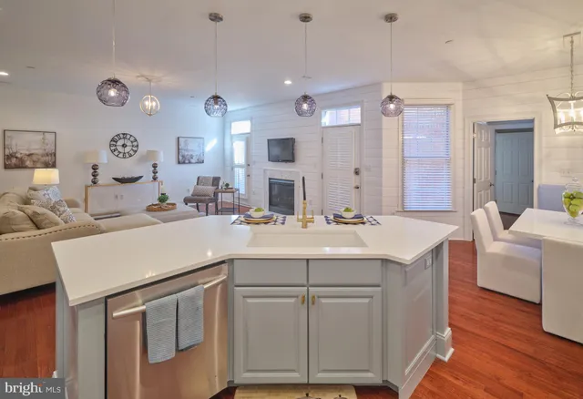 $1,050,000 | 21 South Lincoln Avenue, Newtown, PA 18940