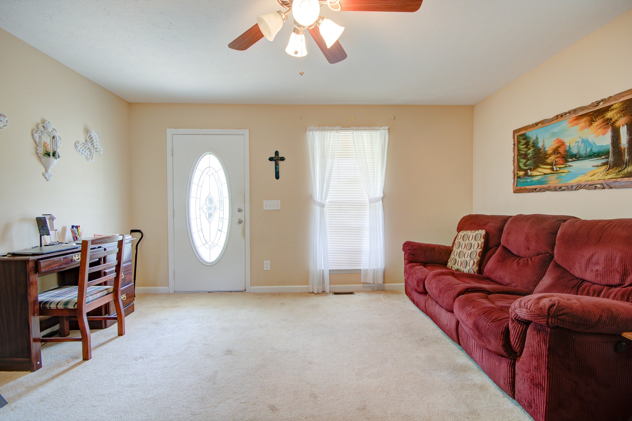 236 East Prospect Road Fayetteville, TN 37334 - Photo 7 of 29 a living room with furniture a table and a large window