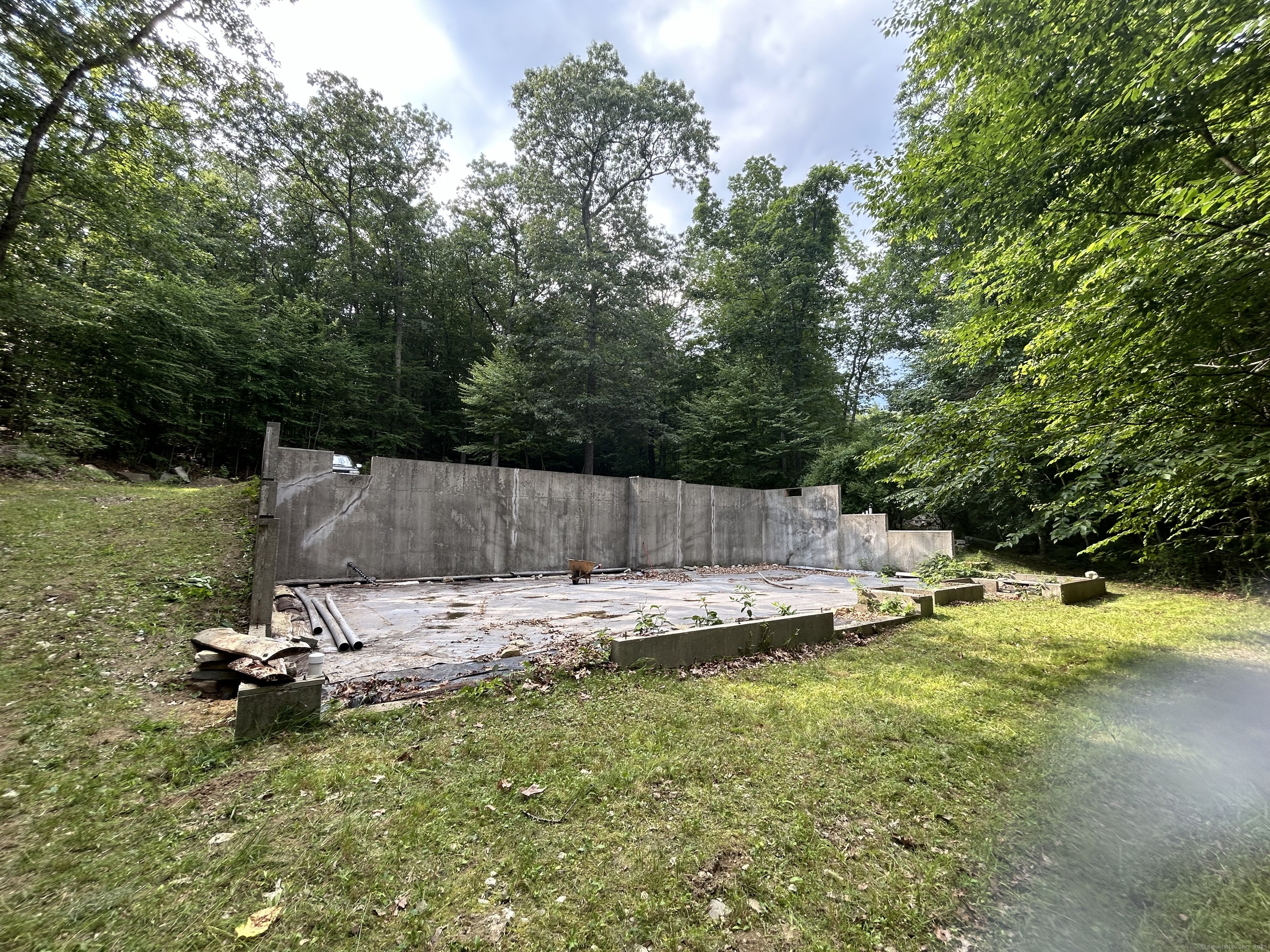 78 Salt Rock Road Sprague, CT 06330 - Photo 20 of 28 a view of a swimming pool with a yard