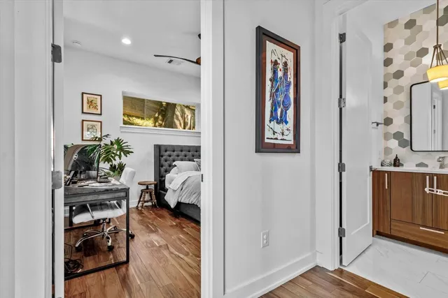 $4,000 | 2712 Oak Springs Drive, Unit A, Austin, TX 78702