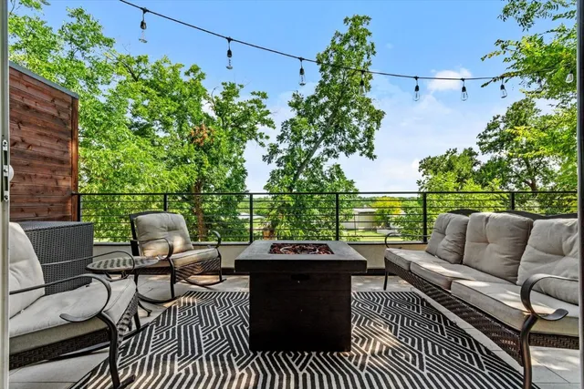 $4,000 | 2712 Oak Springs Drive, Unit A, Austin, TX 78702