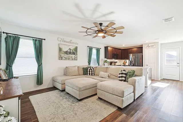 $1,775 | 5448 Finbrooke Drive, Princeton, TX 75407