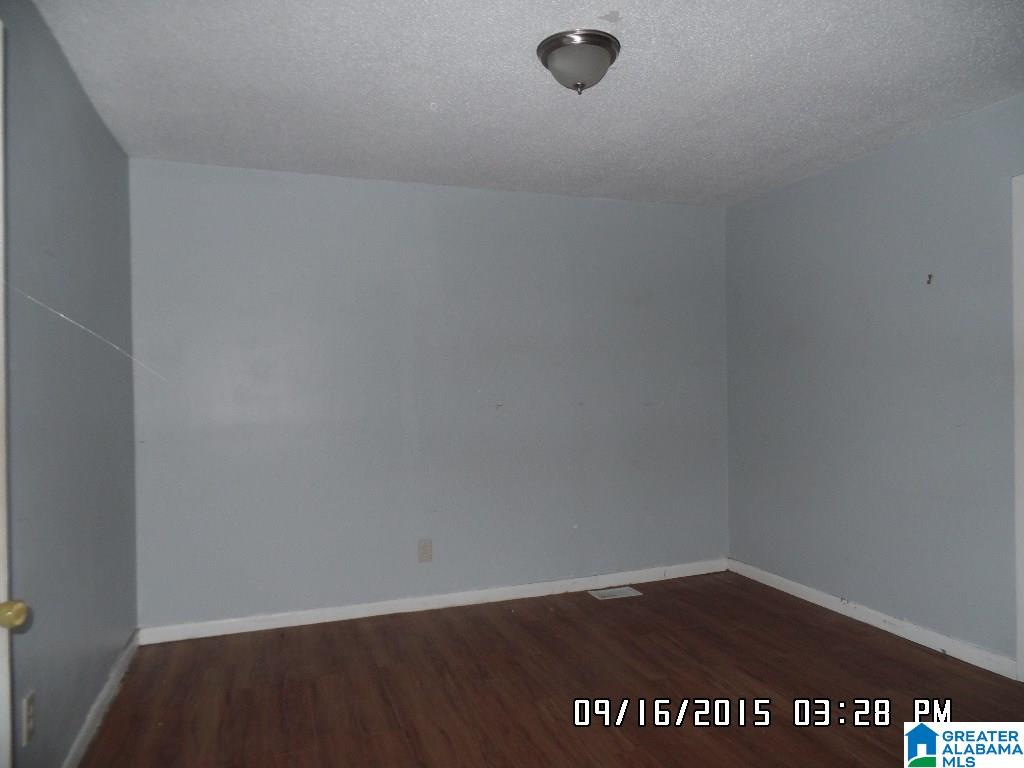 402 5th Street Southwest Birmingham, AL 35211 - Photo 4 of 14