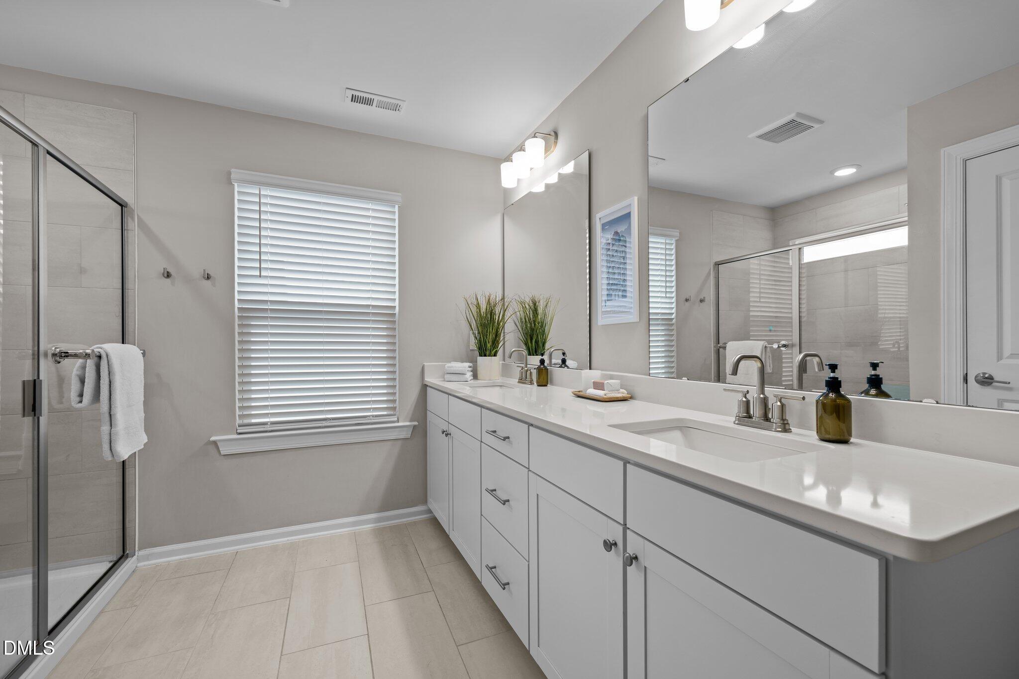 1726 Wimberly Road Apex, NC 27523 - Photo 16 of 32 24-web-or-mls-5Z8A6147